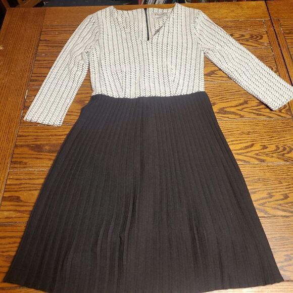 Anthropologie Ganni crossover knit accordion skirt - Picture 2 of 5